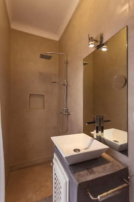 מרקש Riad La Sarrazine: Modern Gem In The Kasbah
